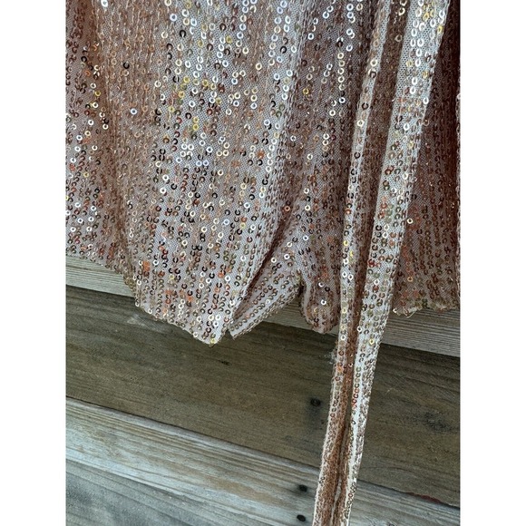 Fashion Nova Front Of The Line Sequin Romper Size Small Rose Gold Color - Picture 13 of 15